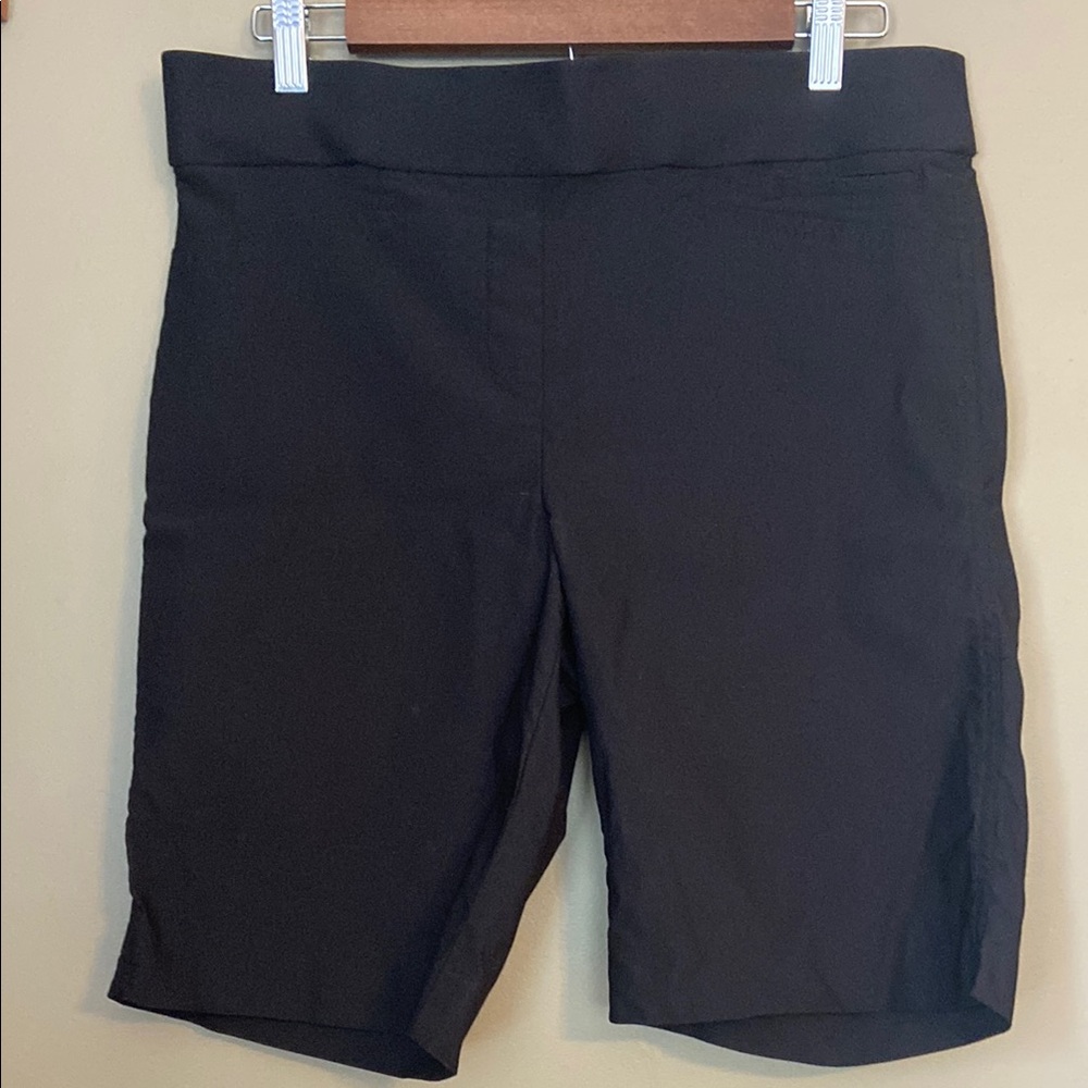 Ellen Tracy Black Women's Bermudas